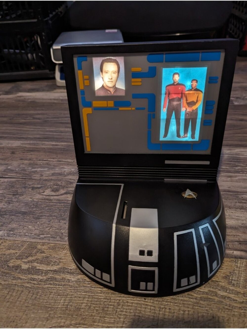 Star Trek The Next Generation : Electronic Console /Bank : 1994 : Think way Toys